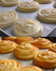 Custard-Filled Sweet Rolls with Almond Flakes Recipe