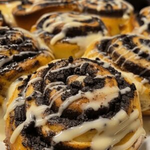 Oreo-Stuffed Cinnamon Rolls Recipe