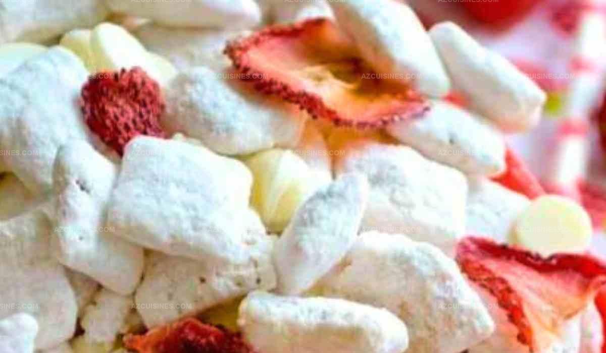 Strawberry Shortcake Muddy Buddie Recipe