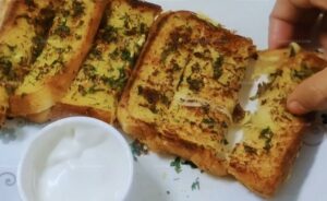 Cheesy Garlic Bread a la Dominos Recipe