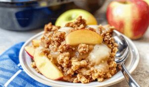 Crock Pot Apple Crisp With Warm Vanilla Sauce Recipe