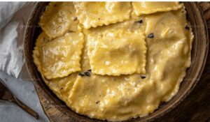 Creamy Tuscan Ravioli Recipe