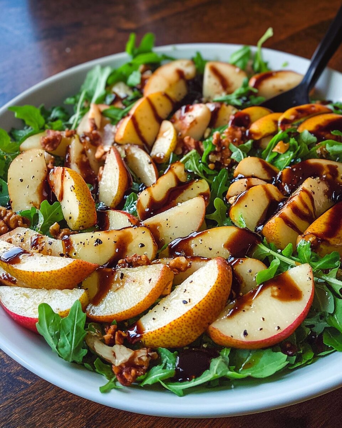 Pear and Arugula Autumn Salad Recipe