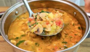 Hearty Vegetable Soup with Mushrooms and Crispy Herb Croutons Recipe
