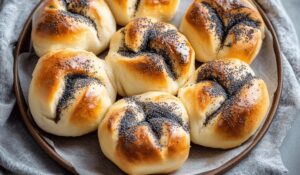 Sweet Buns with Poppy Seeds Recipe