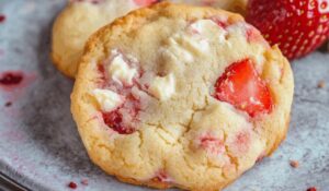 Strawberry Cookies with White Chocolate Chunks Recipe