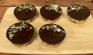 No-Bake Chocolate Seed Energy Bars Recipe