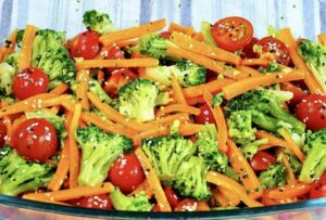 Zesty Tangerine Broccoli and Carrot Medley Recipe