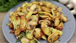 Pan-Fried Potatoes and Mushrooms Recipe