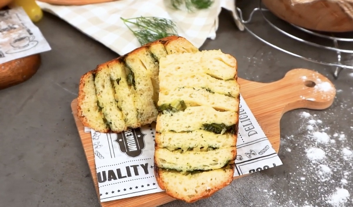 Quick Spinach and Green Onion Bread Recipe